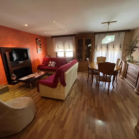 Casa La Parra En Teruel Holiday home Villastar
