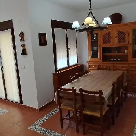 Casa La Parra En Teruel Holiday home