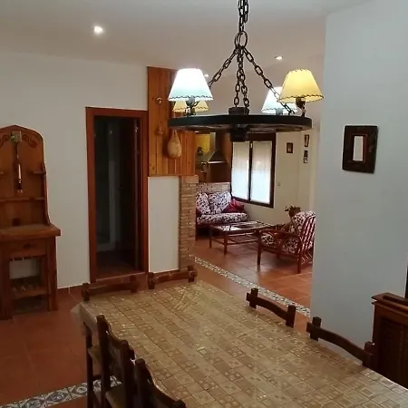 Casa La Parra En Teruel Holiday home *